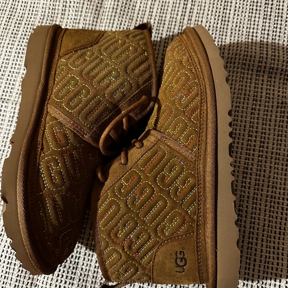 Ugg Neumel boots